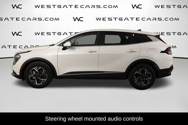 Used 2023 Kia Sportage LX FWD image 5