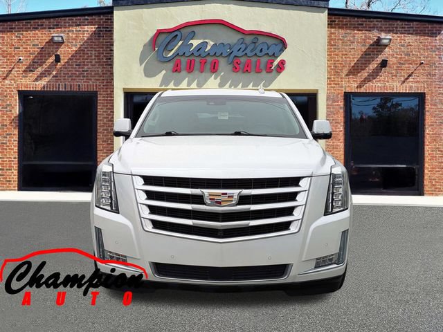 Used 2017 Cadillac Escalade Premium Luxury RWD image 10