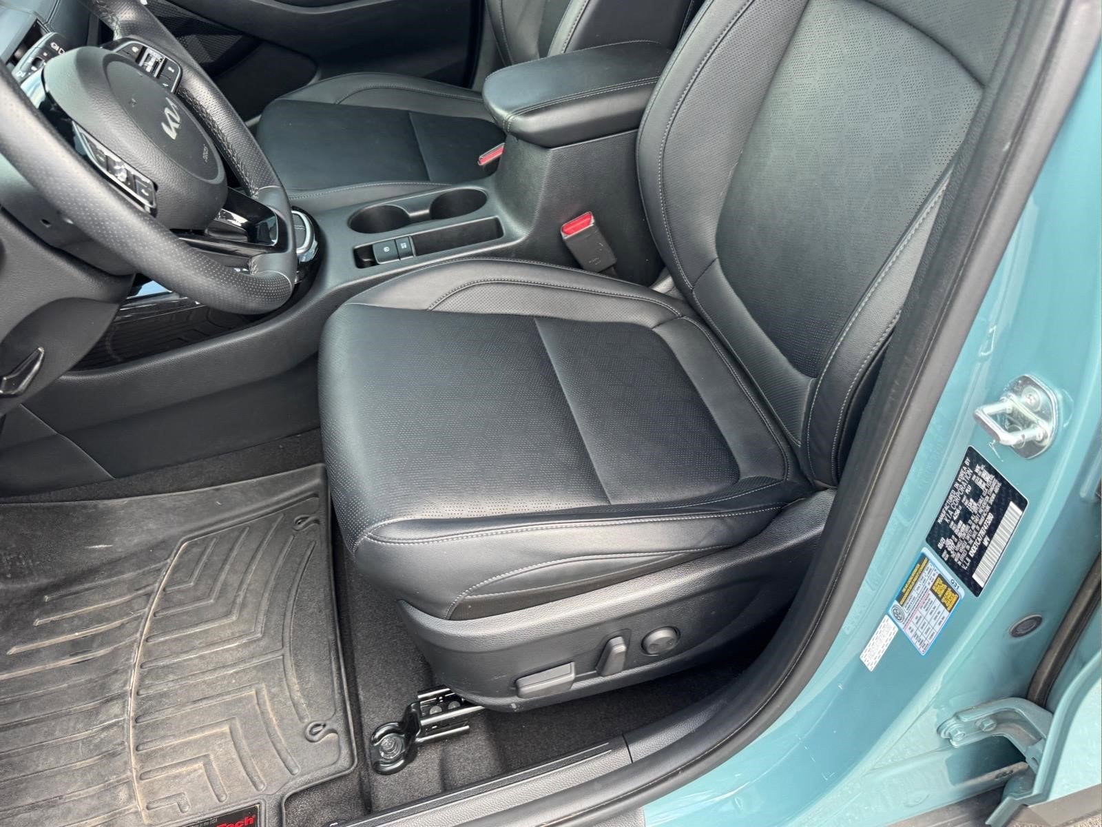 Used 2024 Kia Seltos SX w/ SX Sunroof Package AWD/4WD image 7