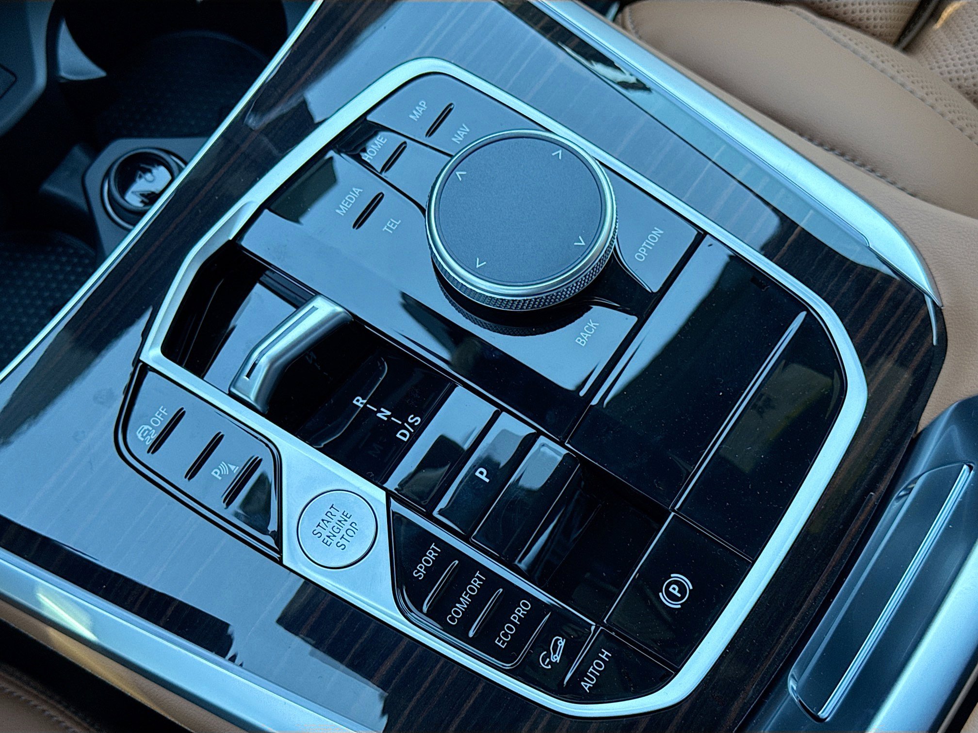 New 2026 BMW X5 xDrive40i w/ M Sport Package image 33