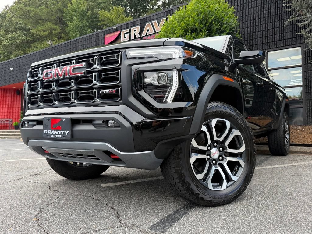 Used 2024 GMC Canyon AT4 w/ AT4 Premium Package AWD/4WD image 2