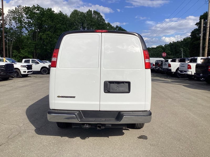 New 2026 Chevrolet Express 3500 w/ Driver Convenience Package RWD image 6