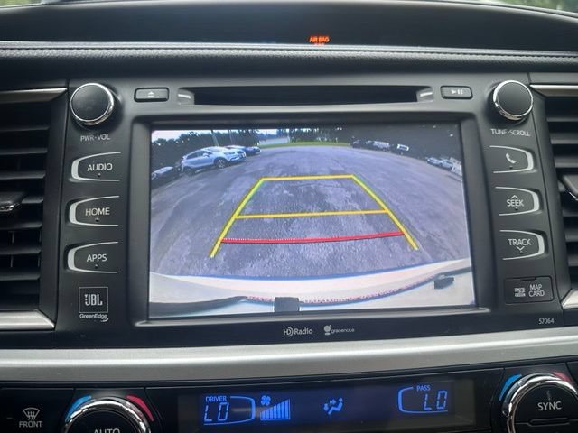 Used 2014 Toyota Highlander Limited Platinum FWD image 24
