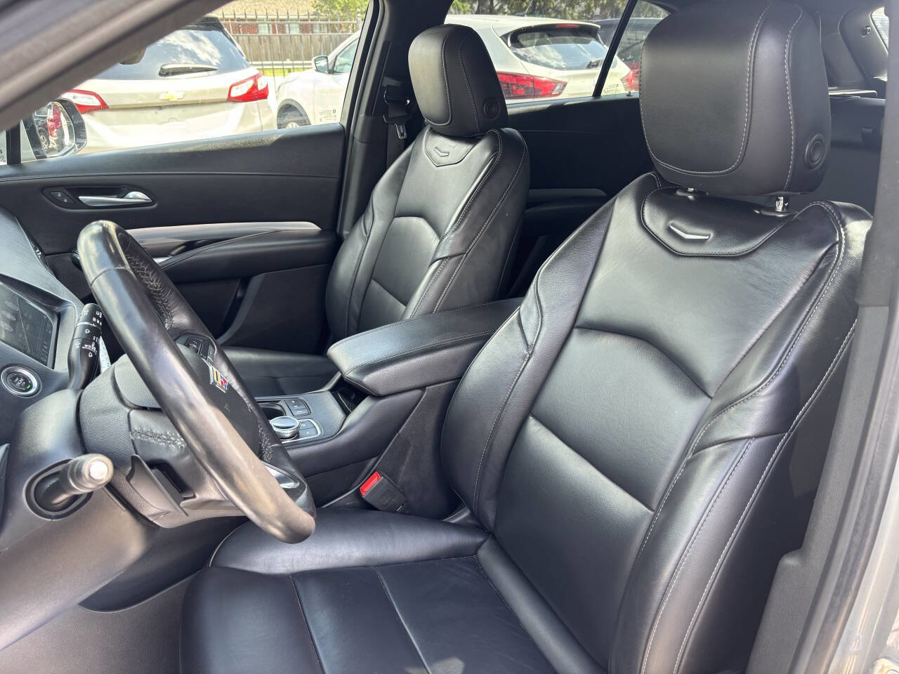 Used 2023 Cadillac XT4 Premium Luxury w/ Cold Weather Package image 9
