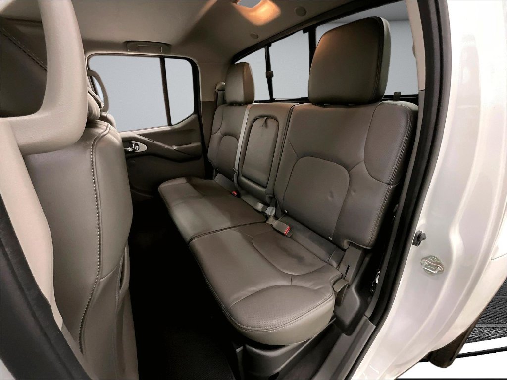 Used 2019 Nissan Frontier SL AWD/4WD image 23