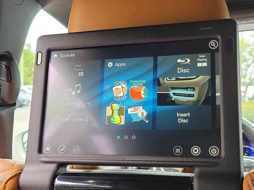 Used 2021 Chrysler Pacifica Pinnacle FWD image 13