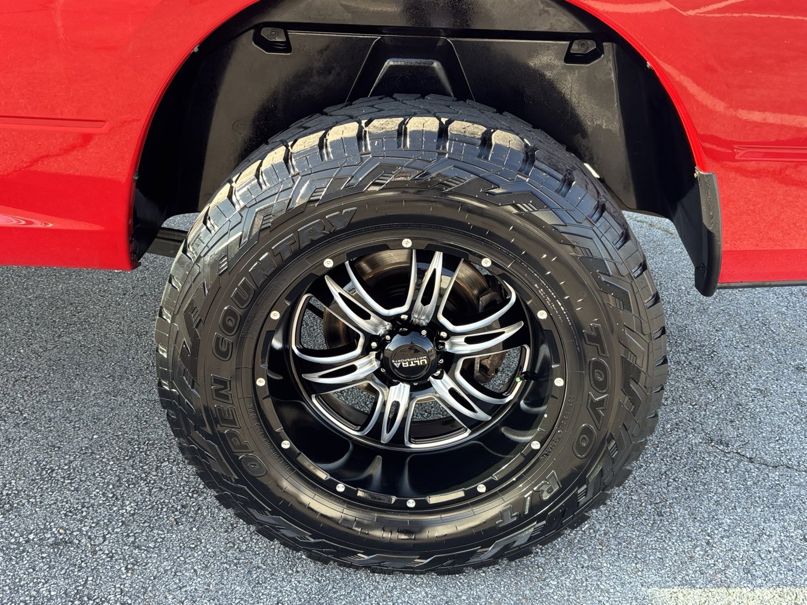 Used 2018 RAM 1500 Classic SLT image 13