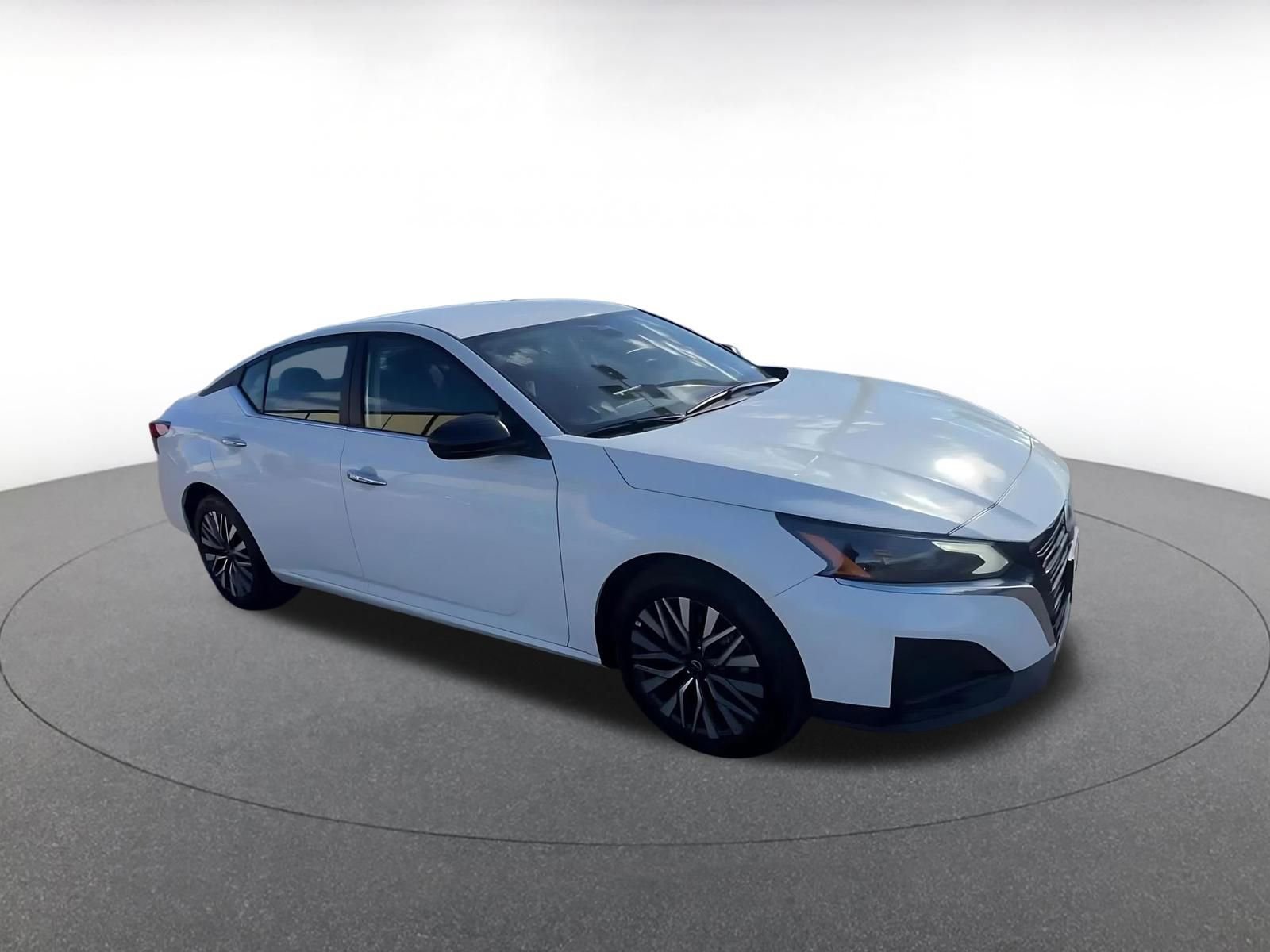 Used 2025 Nissan Altima 2.5 SV video 2