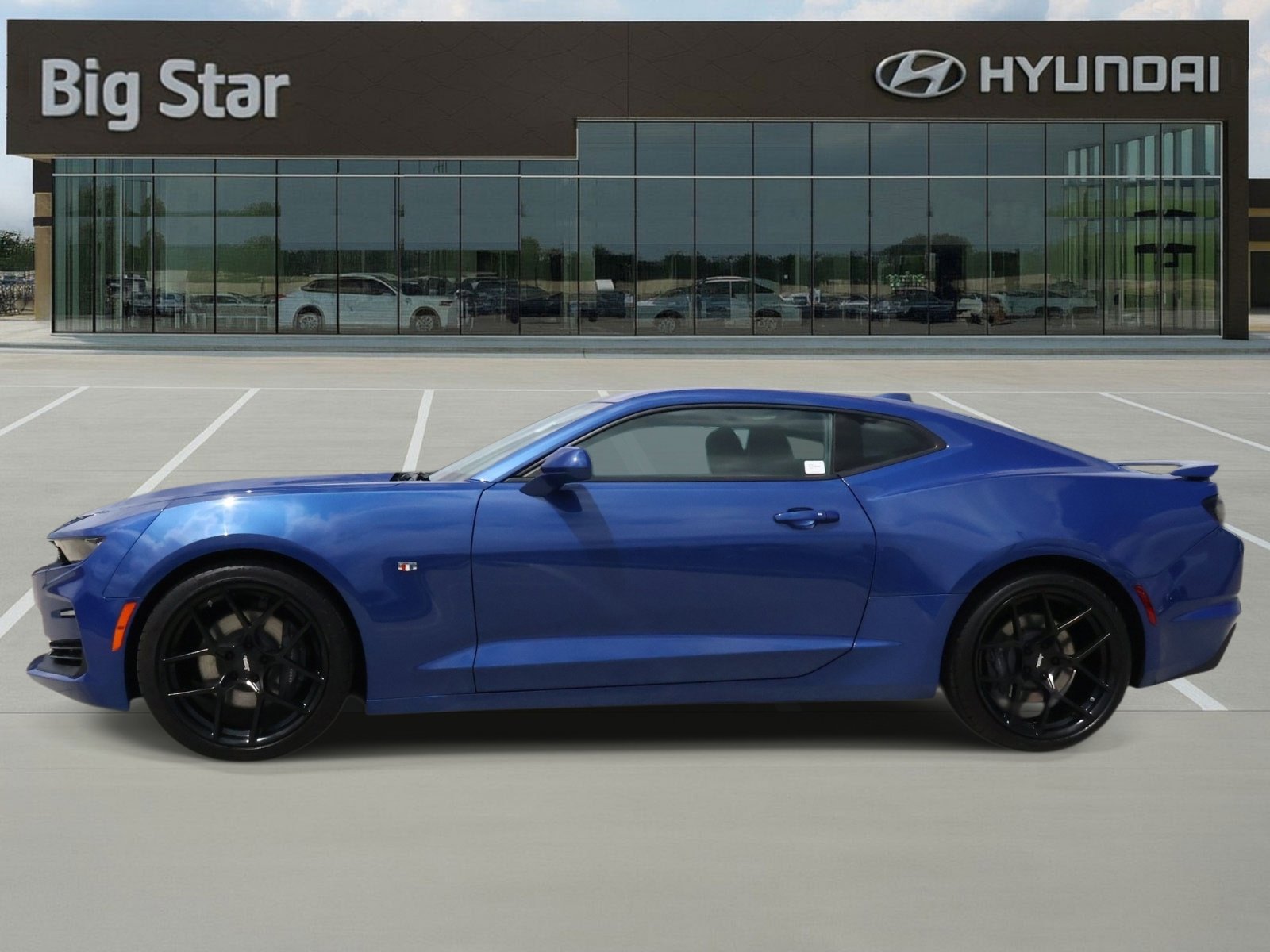 Used 2023 Chevrolet Camaro SS RWD image 2