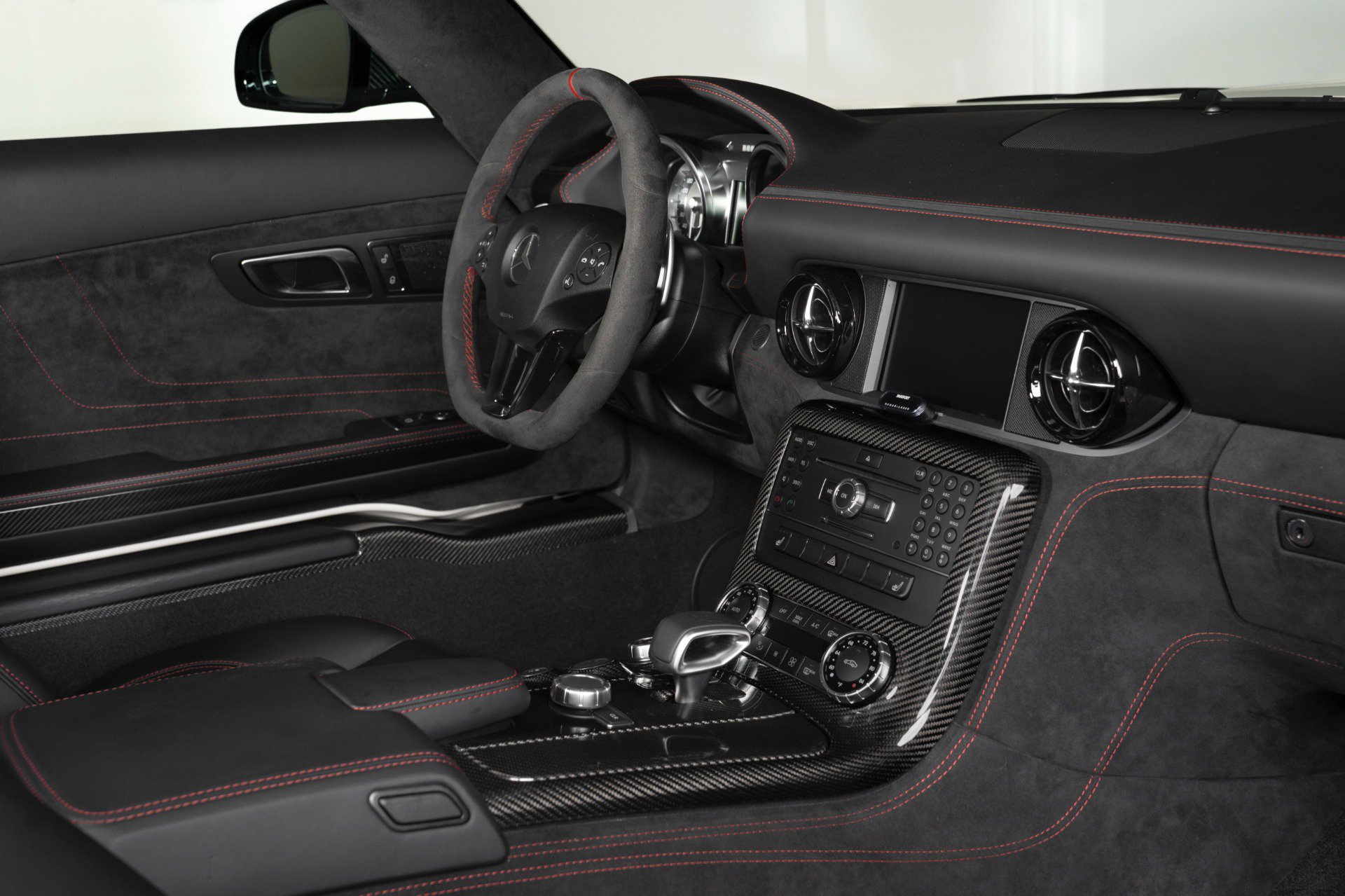 Used 2014 Mercedes-Benz SLS AMG Black Series image 33