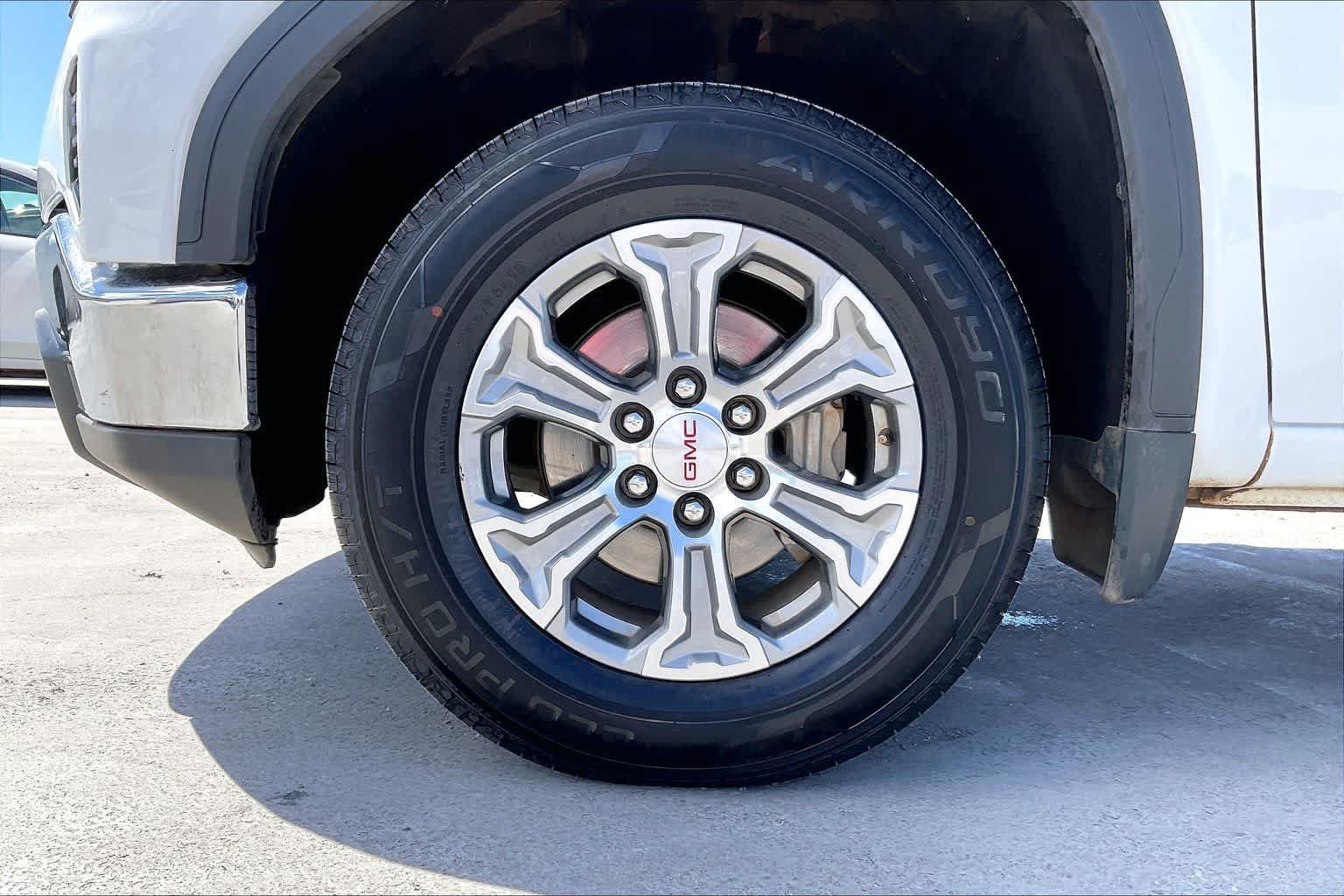 Used 2024 GMC Sierra 1500 SLT AWD/4WD image 8