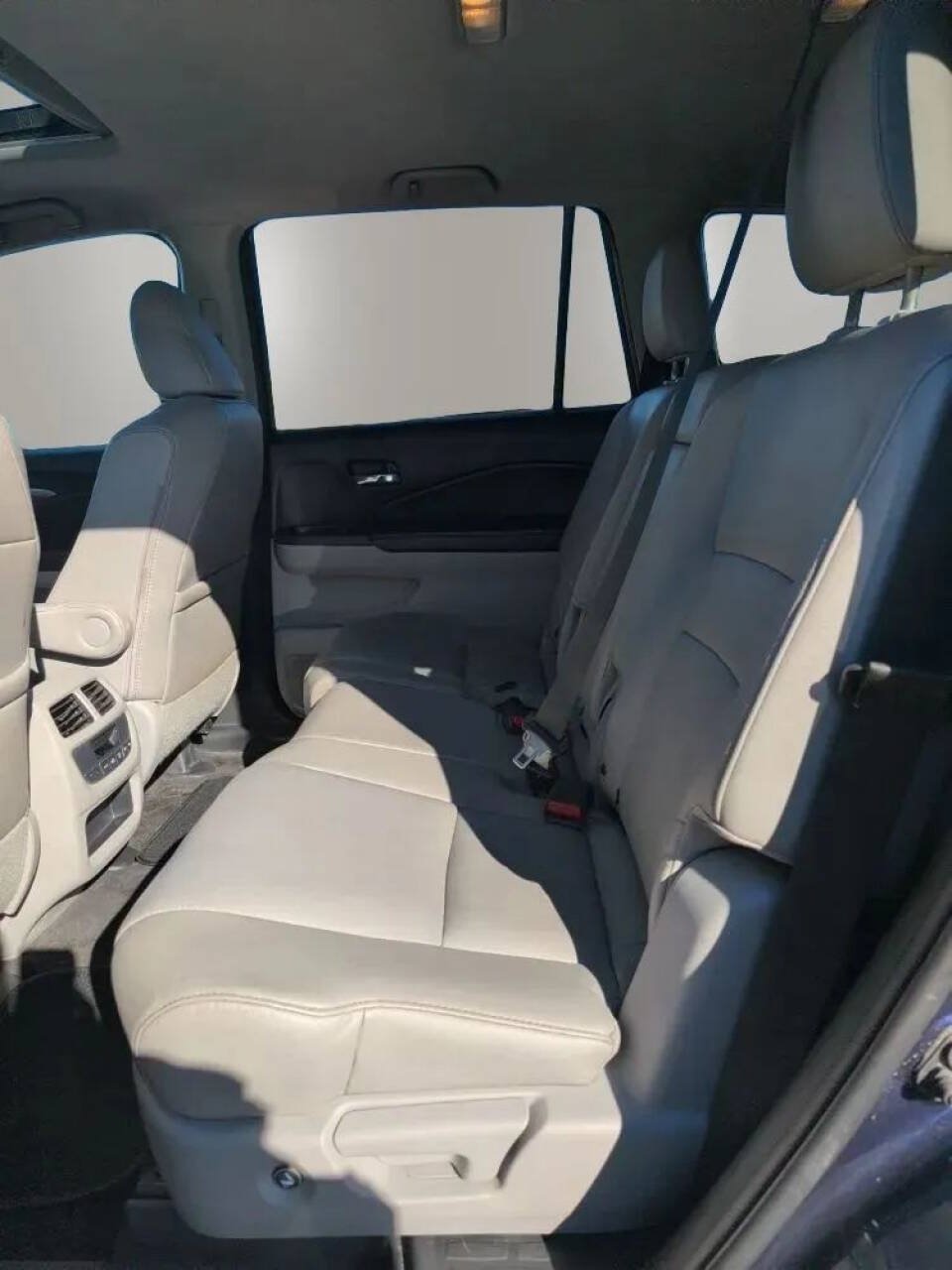 Used 2016 Honda Pilot EX-L image 10