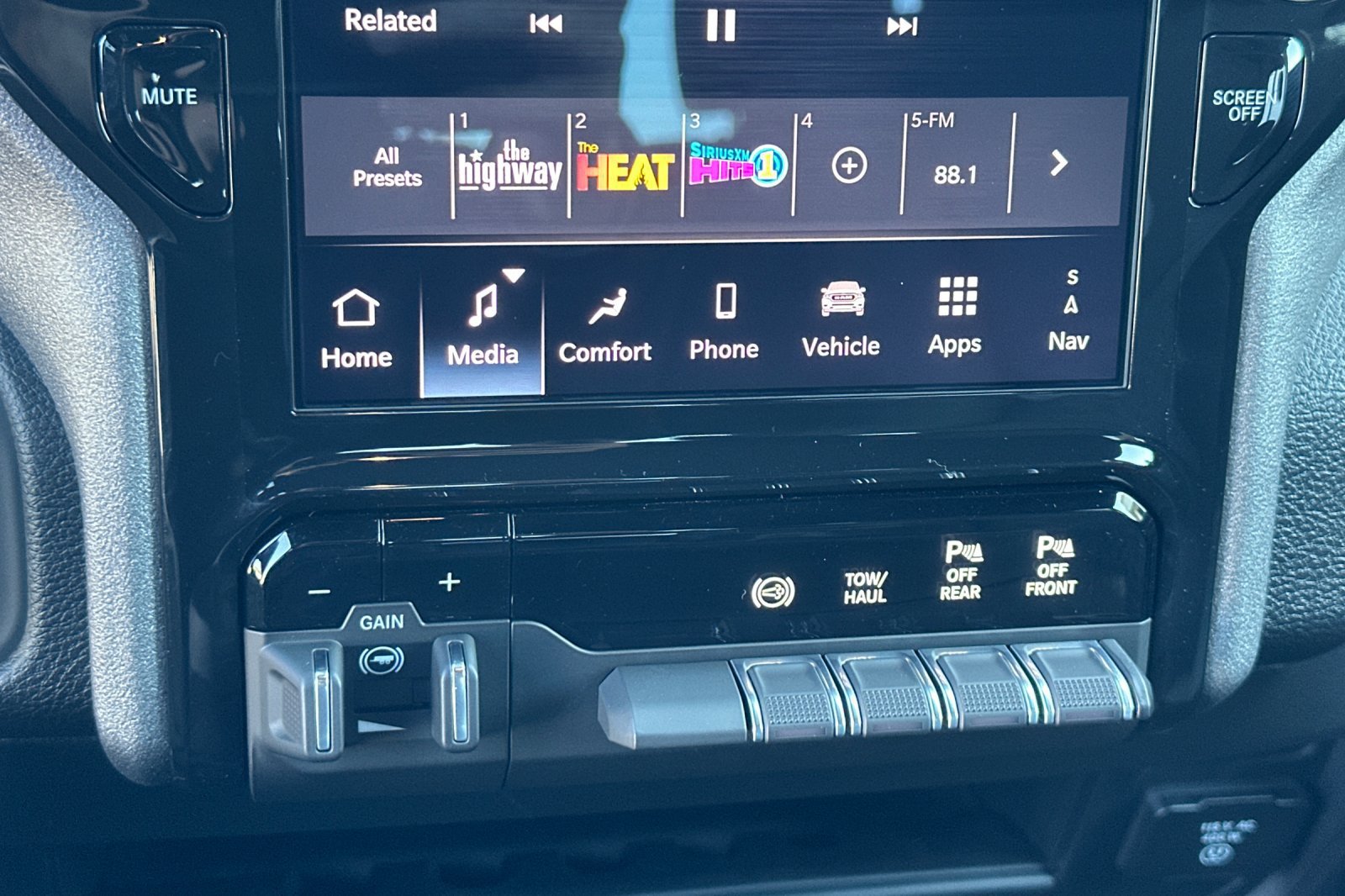 New 2027 RAM 2500 Tradesman AWD/4WD image 19