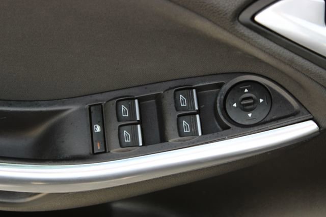 Used 2016 Ford Focus ST FWD image 13