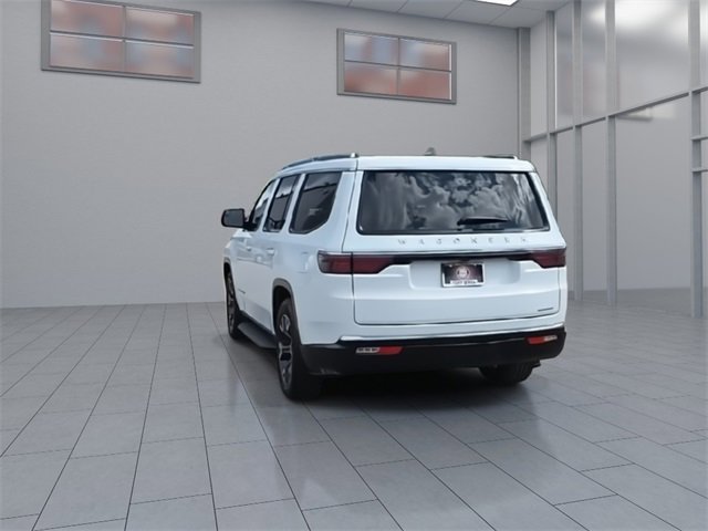 Used 2024 Jeep Wagoneer Series III image 7