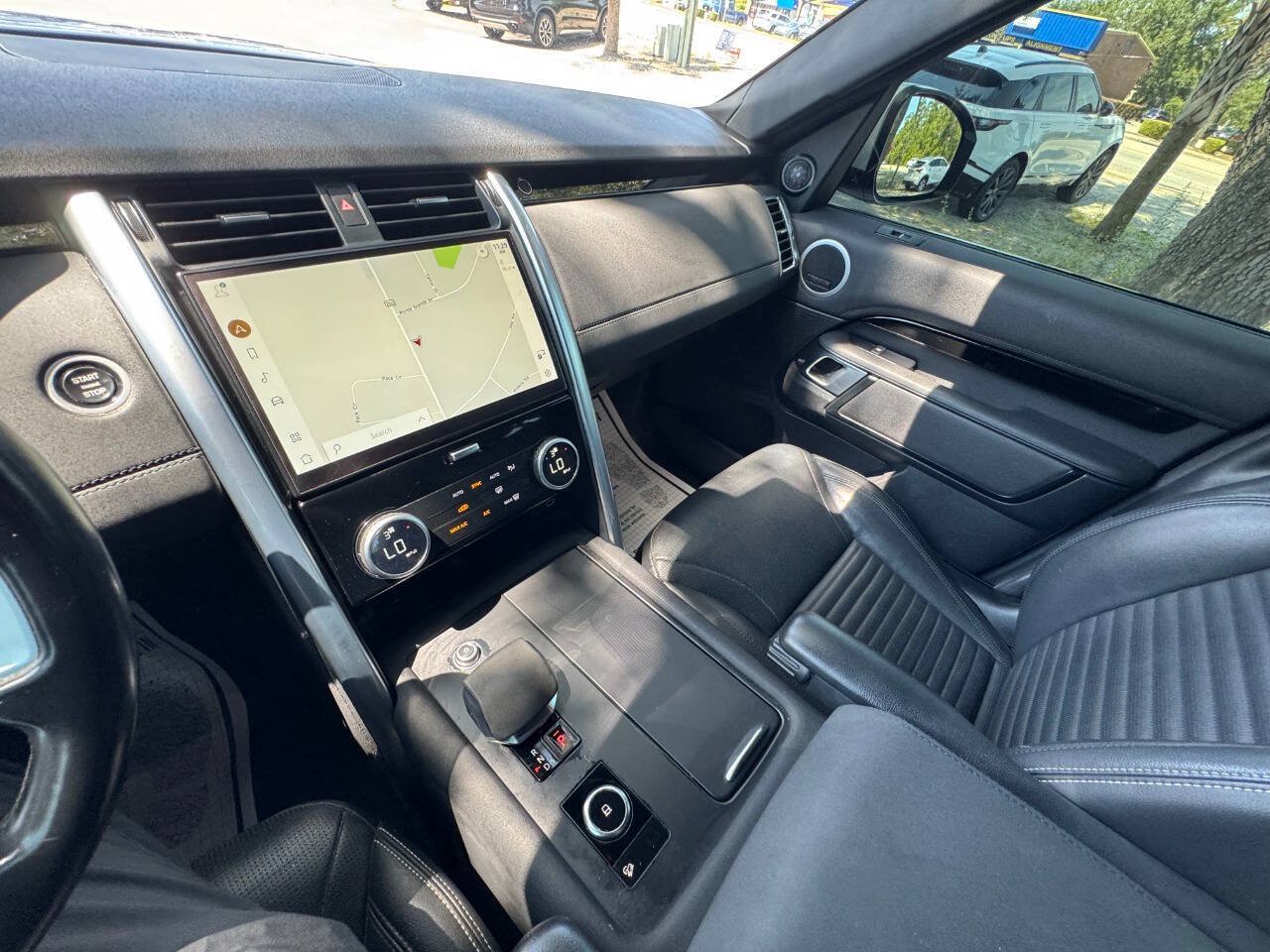 Used 2022 Land Rover Discovery S AWD/4WD image 18