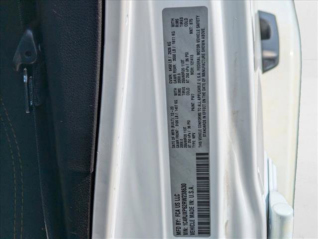 Used 2024 Jeep Wrangler Sahara image 25