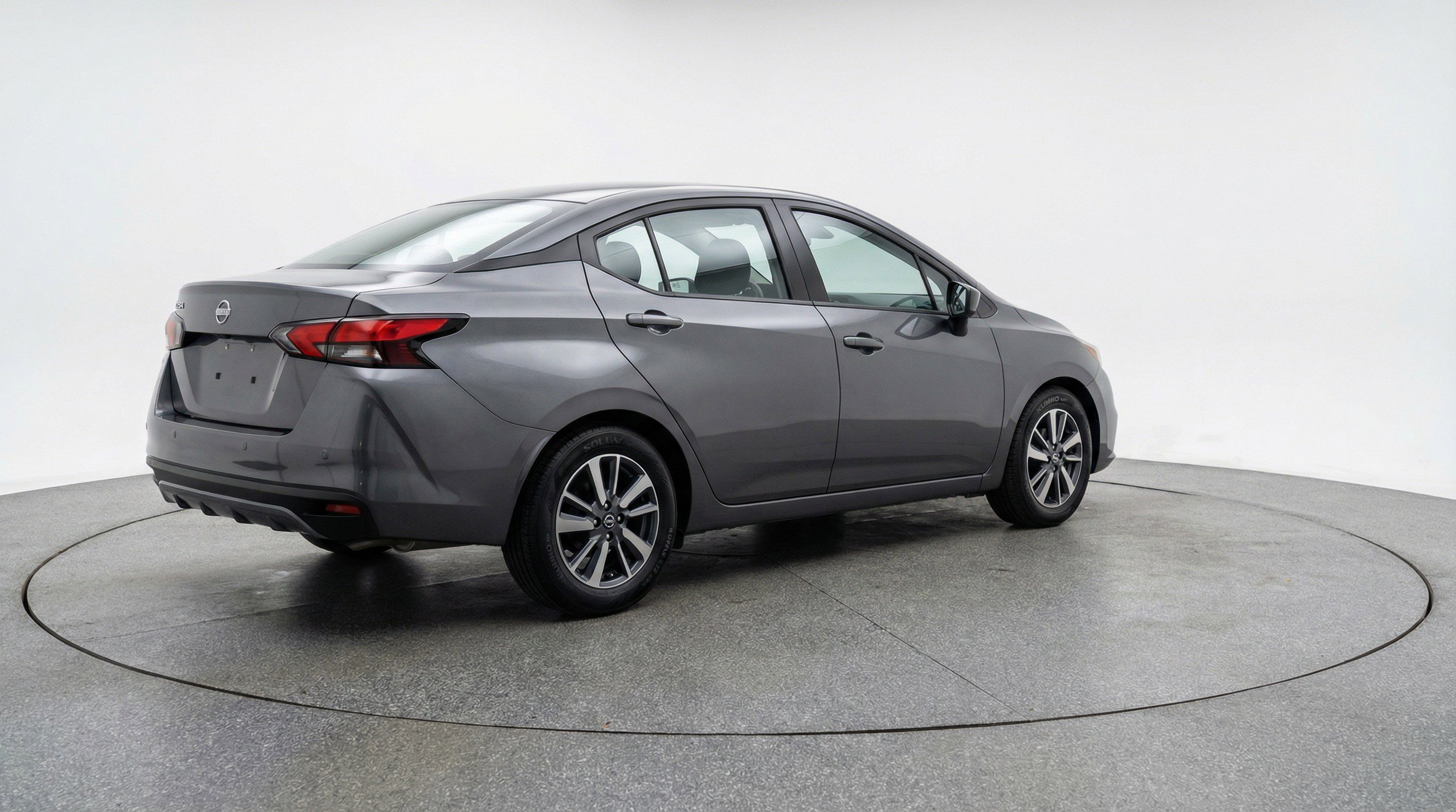 Used 2025 Nissan Versa SV FWD image 9