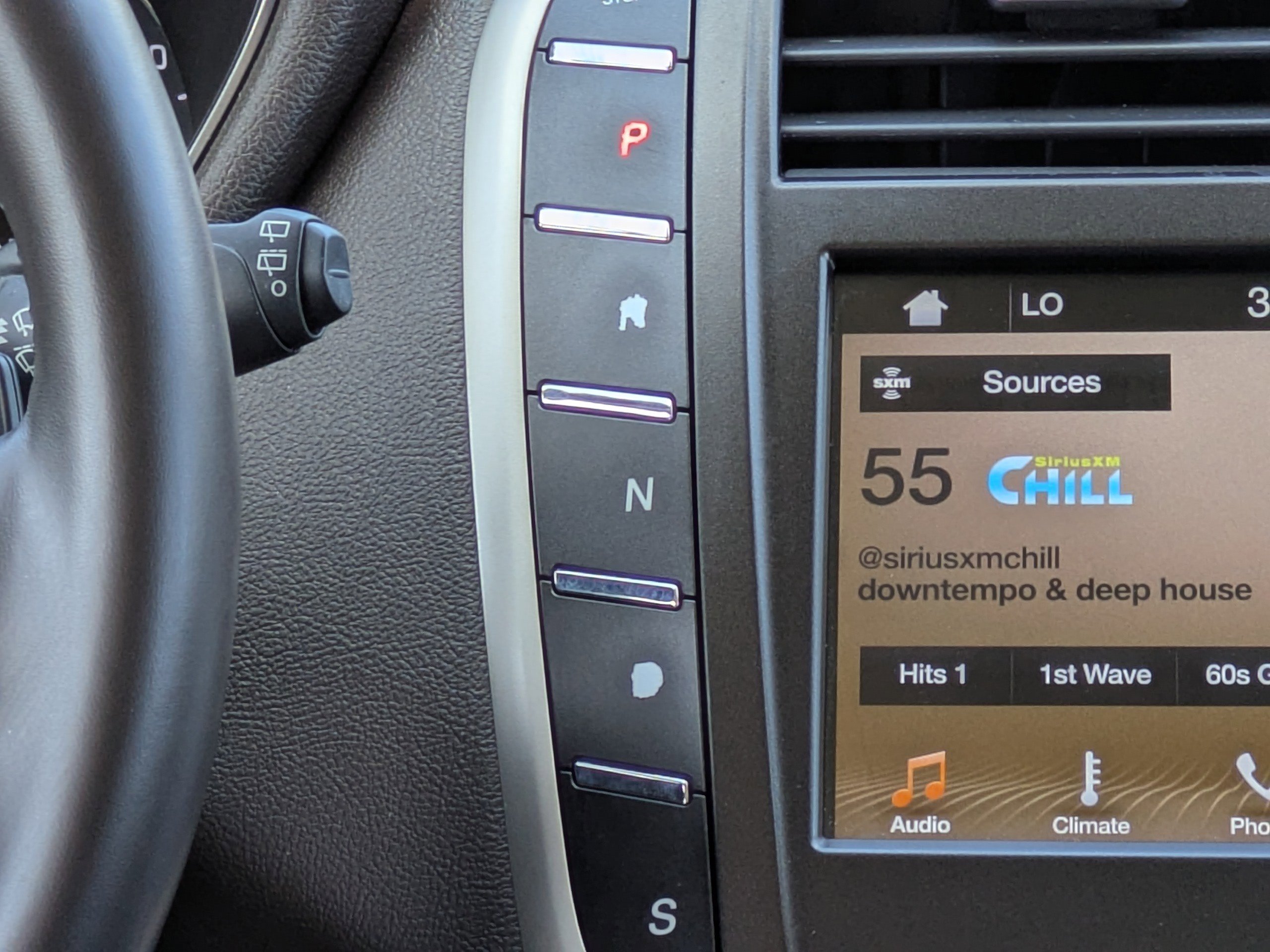 Used 2019 Lincoln MKC Select w/ Select Plus Package FWD image 17