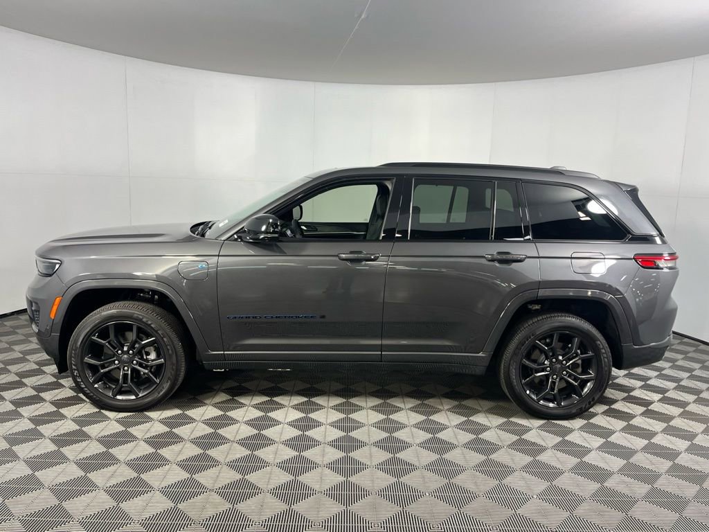 Certified 2025 Jeep Grand Cherokee Limited 4xe image 8