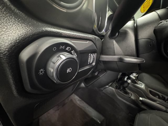 Used 2023 Jeep Wrangler Unlimited Sport AWD/4WD image 25