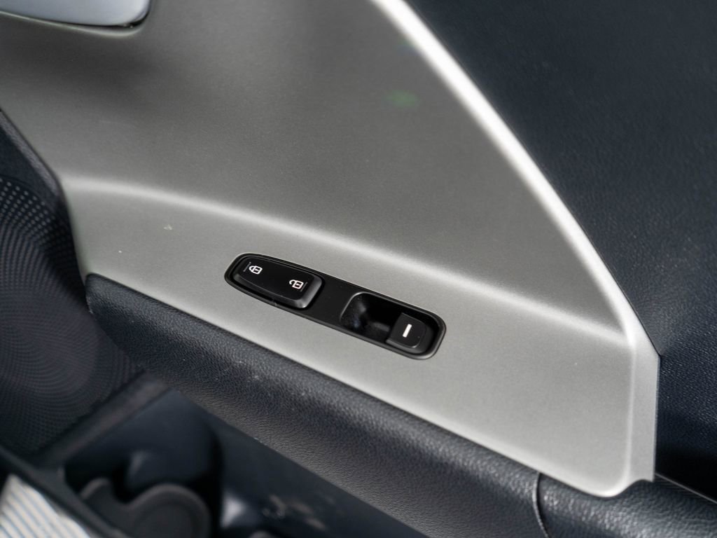 Used 2019 Kia Niro LX FWD image 9