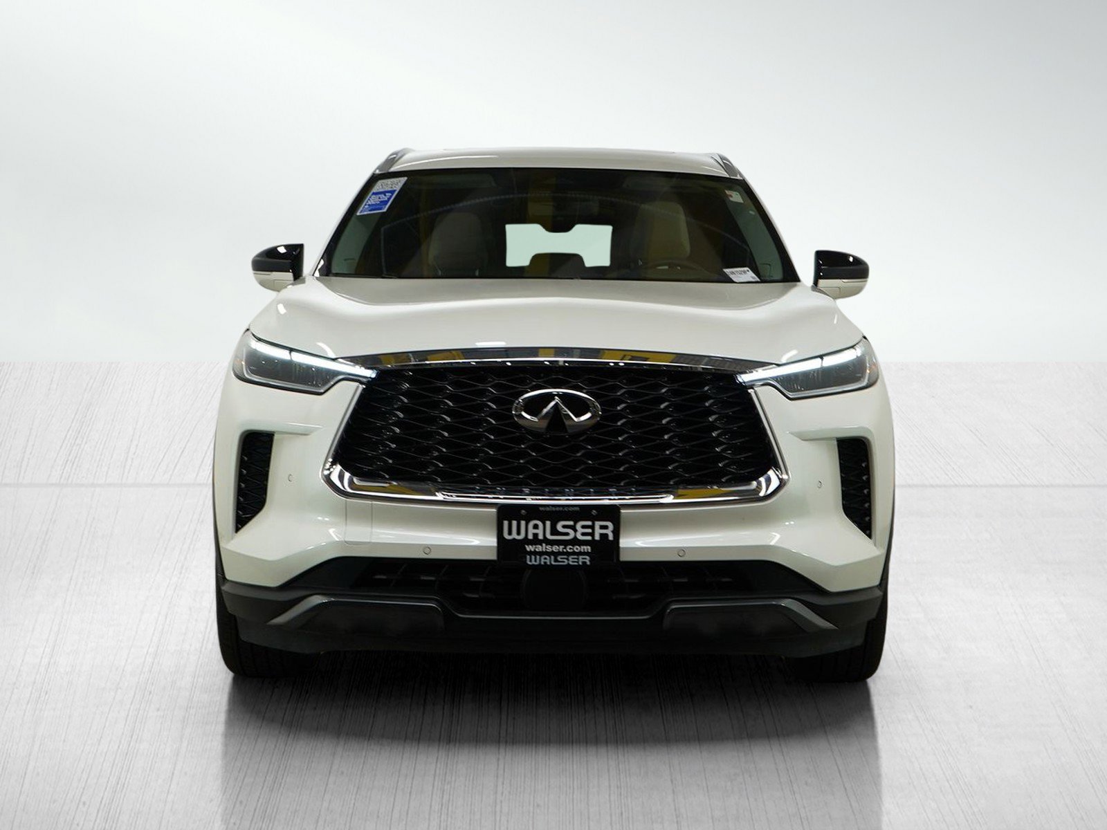 Used 2024 INFINITI QX60 Sensory image 9