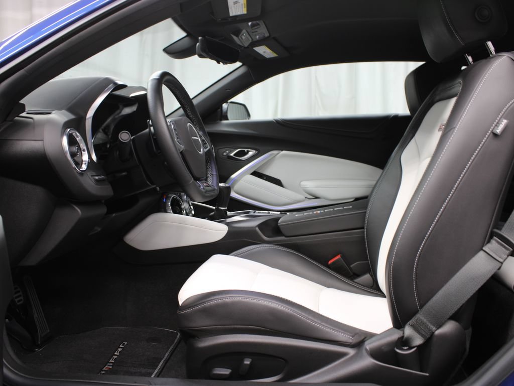 Used 2021 Chevrolet Camaro SS w/ LPO, Camaro Logo Package RWD image 15