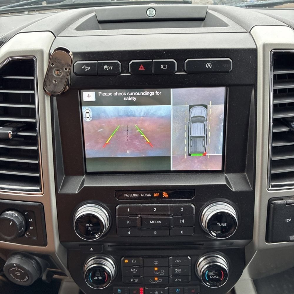 Used 2018 Ford F150 Lariat w/ Equipment Group 502A Luxury AWD/4WD image 8