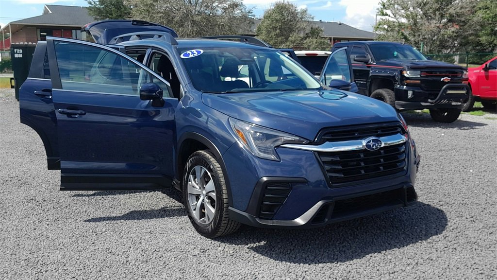 Used 2023 Subaru Ascent Premium w/ Convenience Package image 8