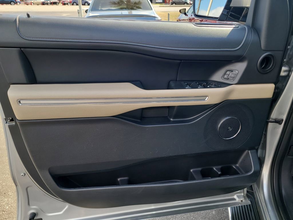 Certified 2023 Ford Expedition Max Limited image 16