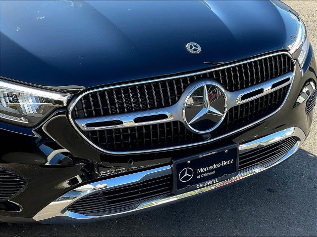 Used 2026 Mercedes-Benz GLC 300 4MATIC image 35