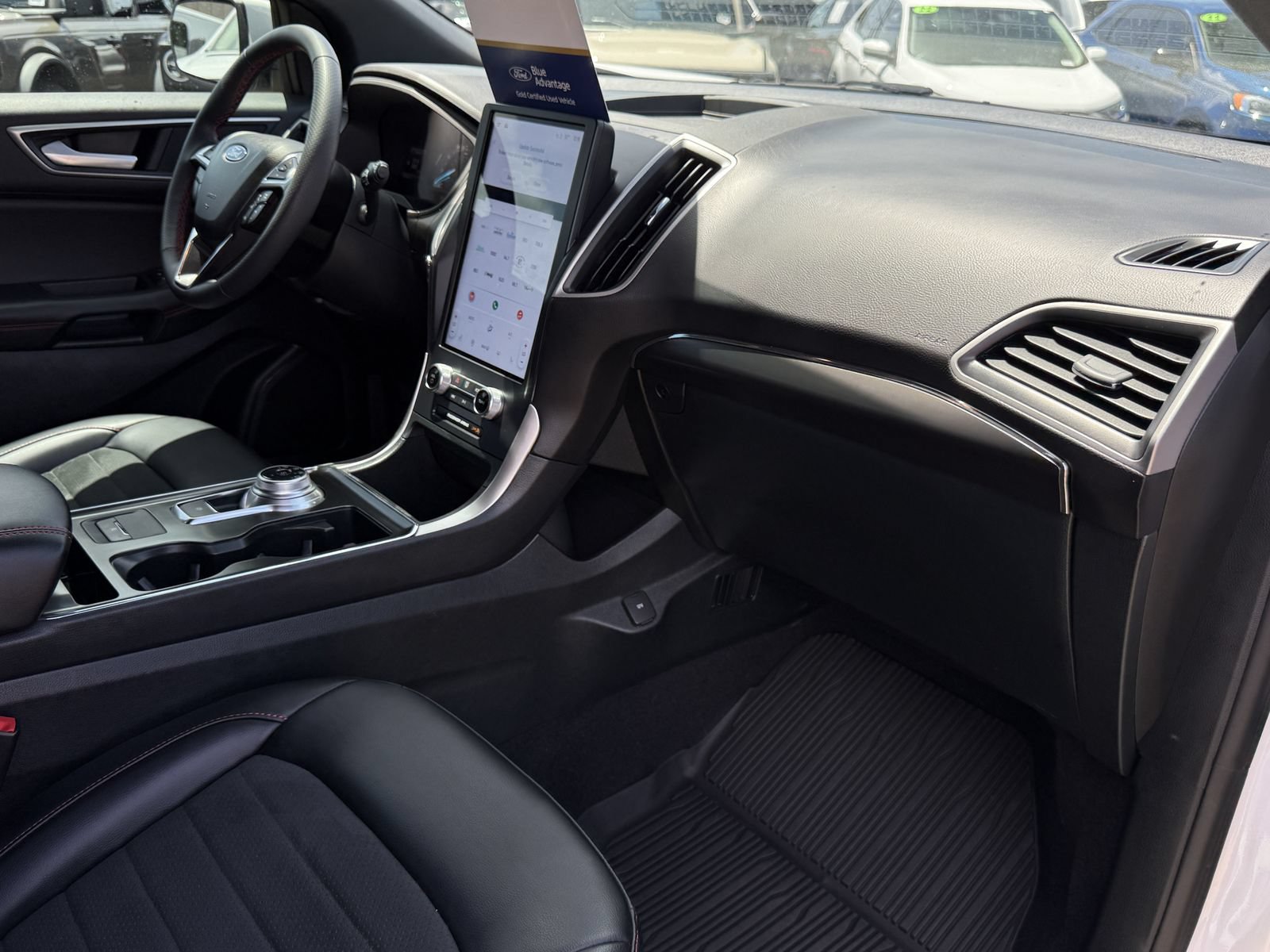 Certified 2024 Ford Edge ST-Line AWD/4WD image 17