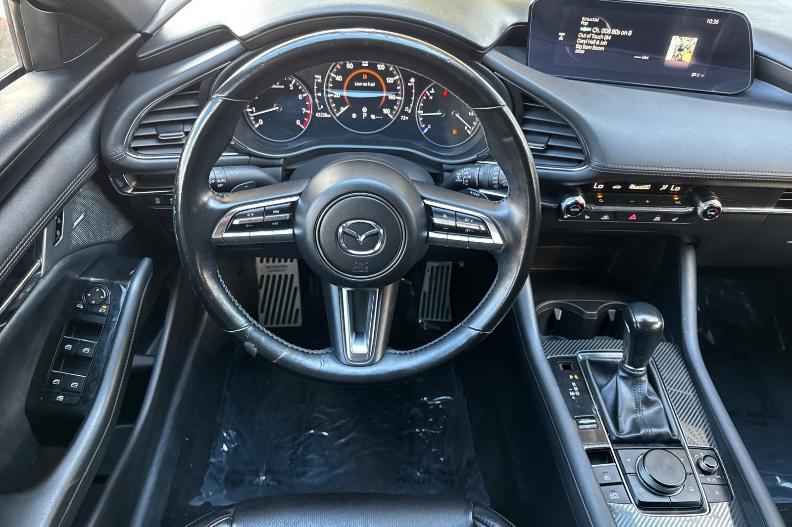 Used 2021 MAZDA MAZDA3 Hatchback w/Premium Plus Pkg image 13