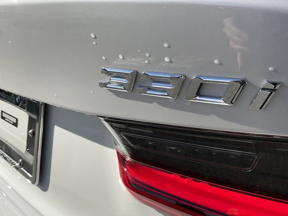 Used 2023 BMW 330i xDrive Sedan w/ Premium Package image 14