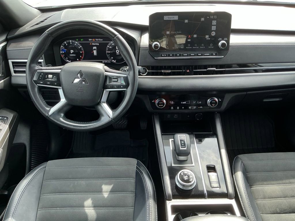 Used 2024 Mitsubishi Outlander SE Black Edition FWD image 17