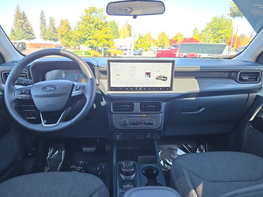Certified 2025 Ford Maverick XLT w/ XLT Luxury Package AWD/4WD image 6