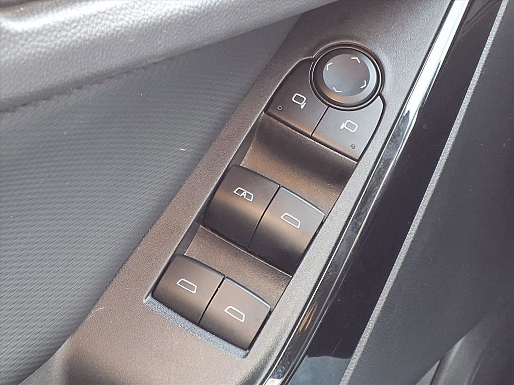 Used 2025 Chevrolet Equinox LT image 10