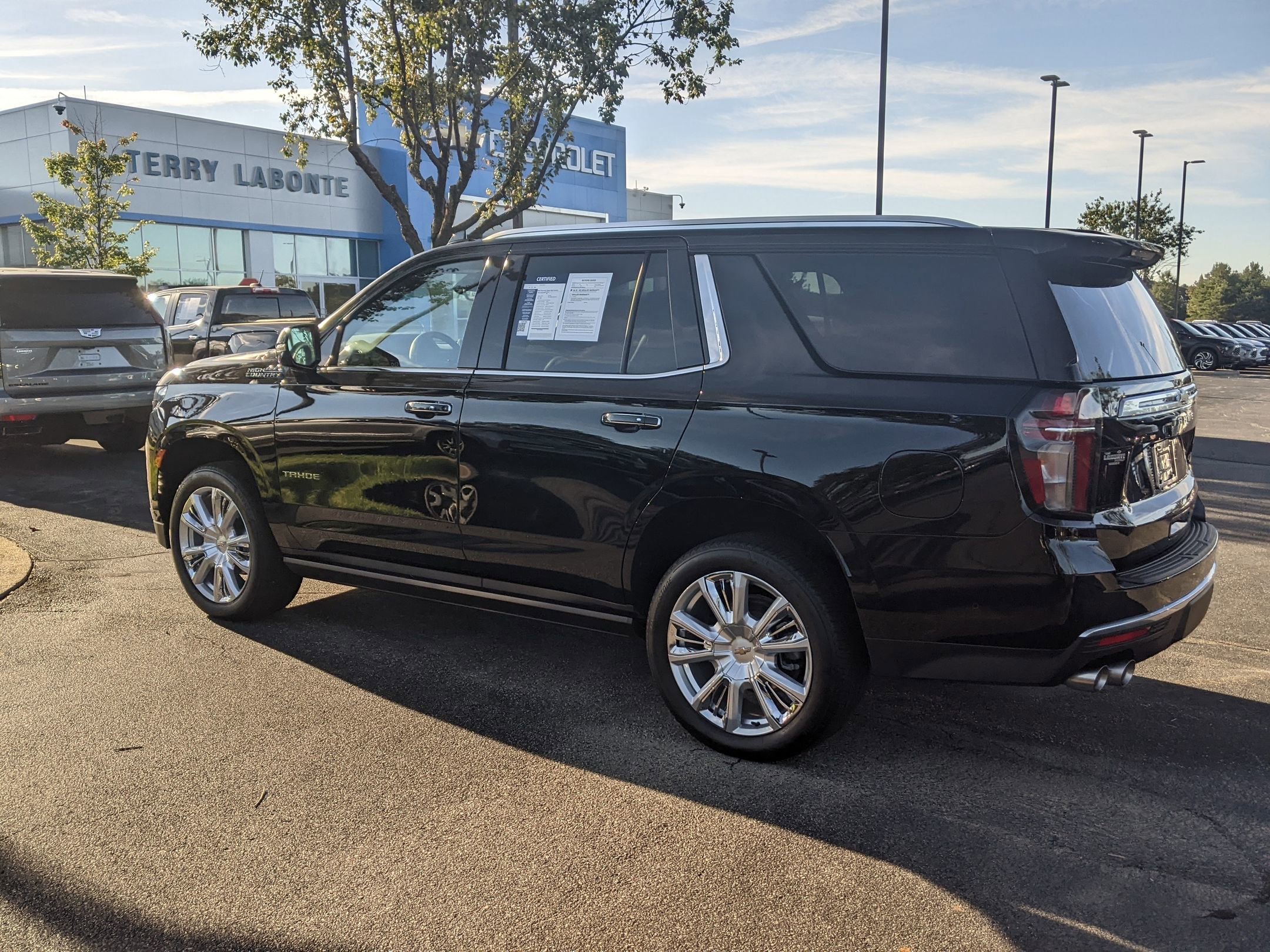 Certified 2024 Chevrolet Tahoe High Country w/ Advanced Technology Package image 7