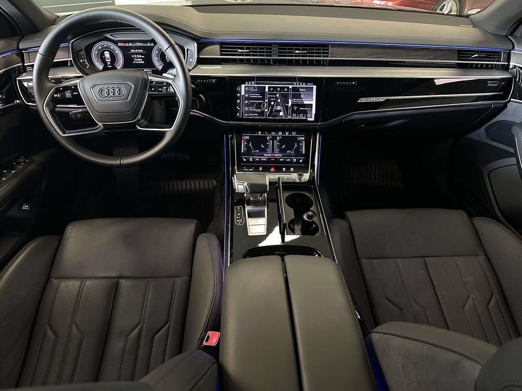Used 2025 Audi A8 L 3.0T AWD/4WD image 16