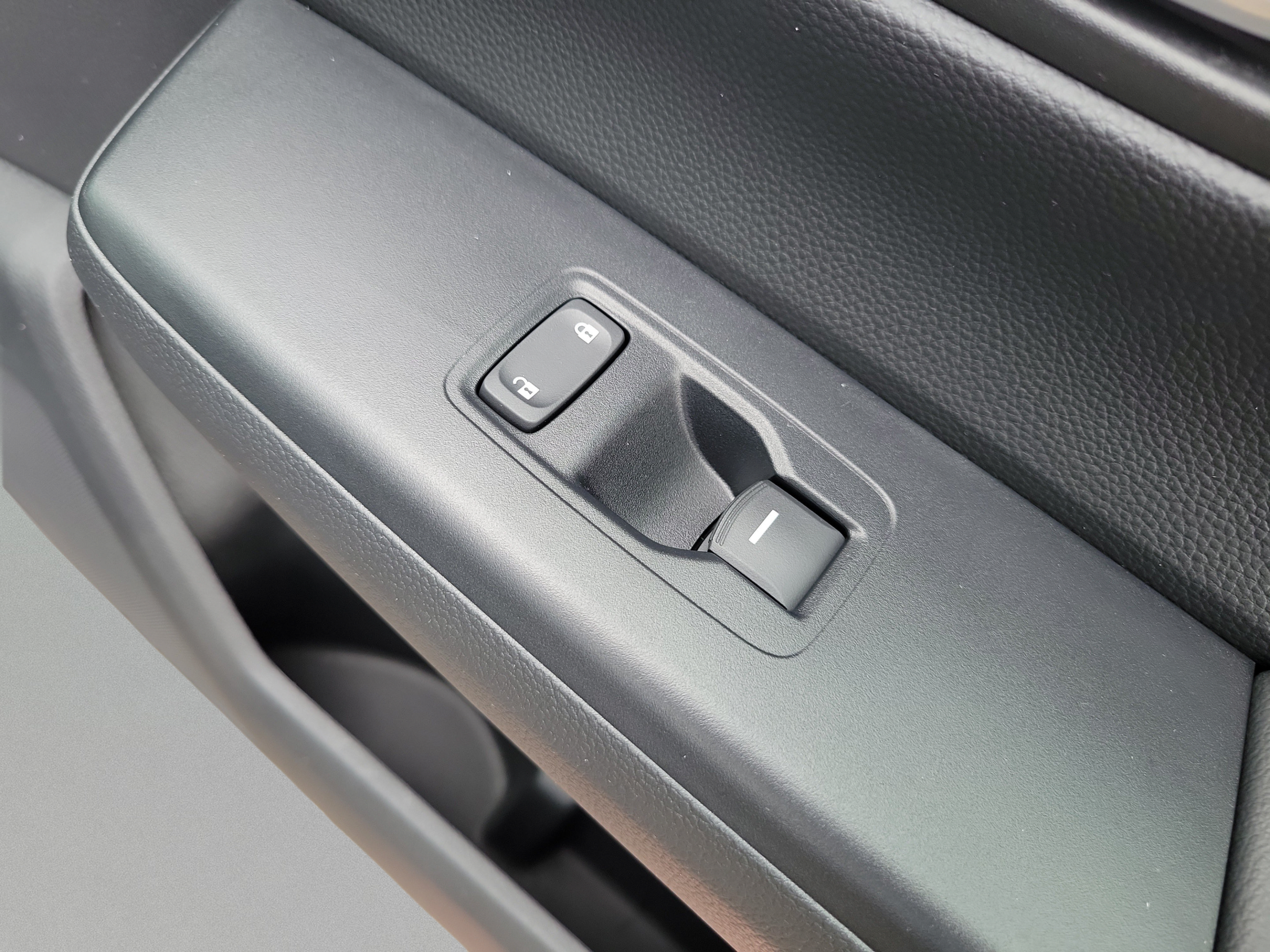 Certified 2023 Honda CR-V LX image 21