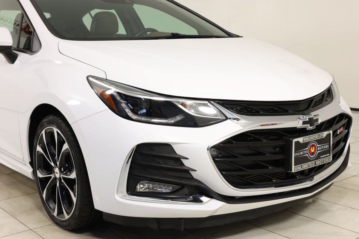 Used 2019 Chevrolet Cruze Premier w/ Sun And Sound Package FWD image 38