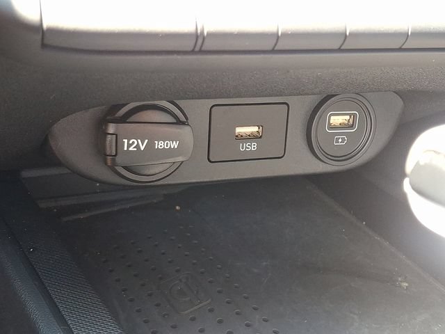 Used 2023 Hyundai Elantra SEL w/ Convenience Package FWD image 24
