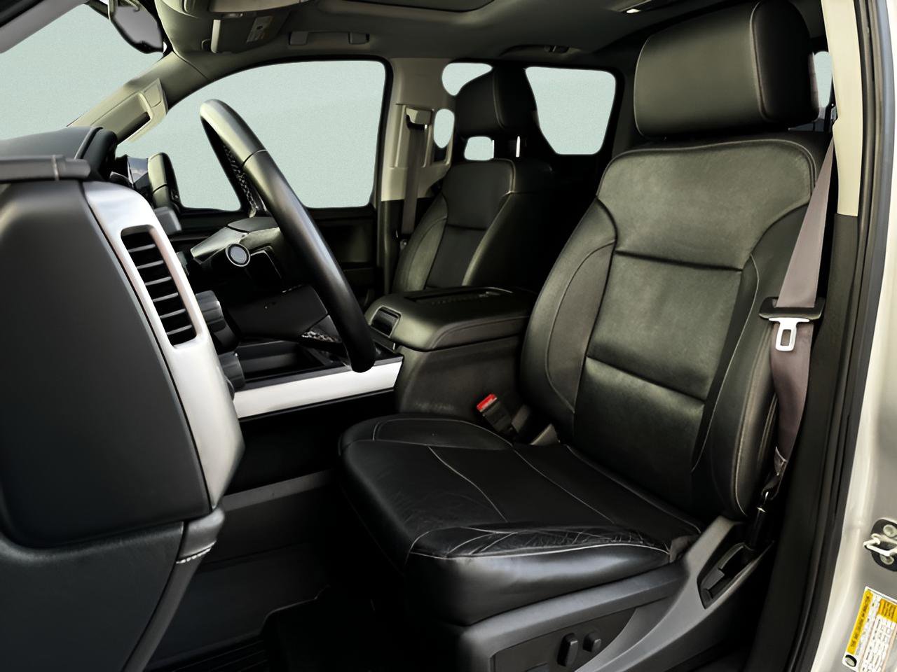 Used 2017 Chevrolet Silverado 1500 LTZ Z71 image 27