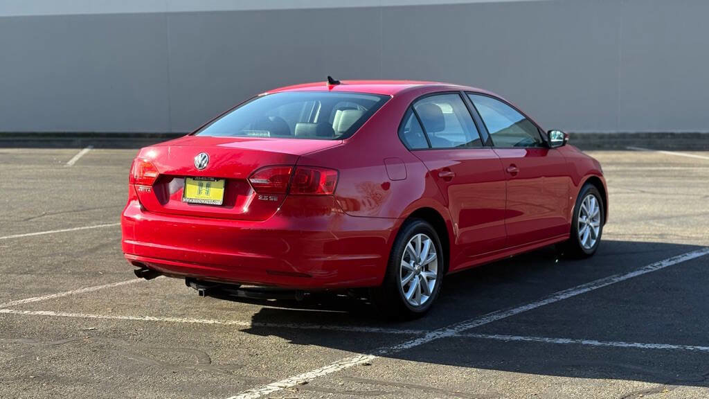 Used 2012 Volkswagen Jetta SE image 5