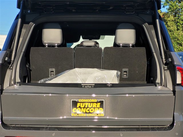 New 2025 Lincoln Navigator Black Label image 17