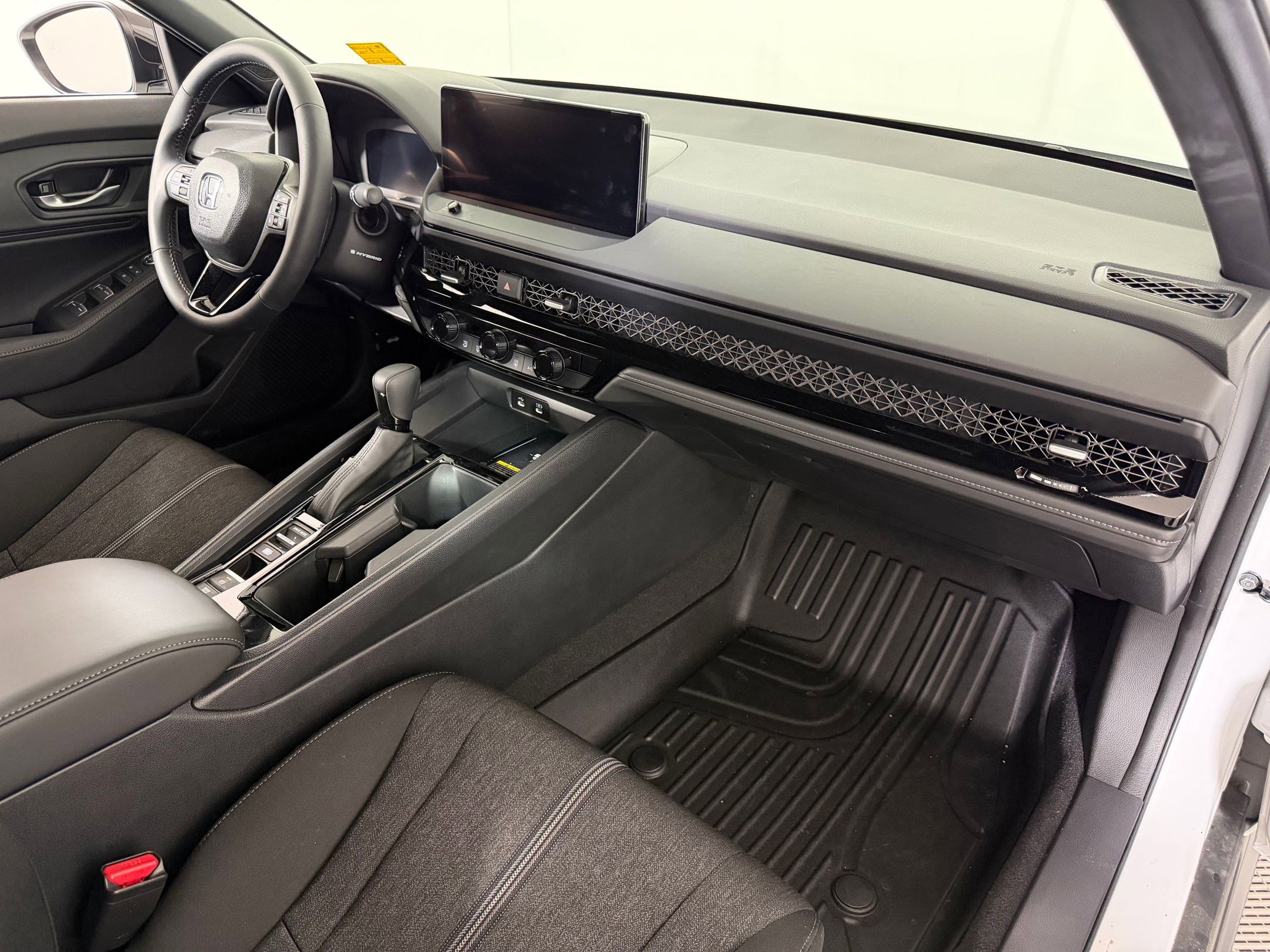 Certified 2025 Honda Accord Sport image 26