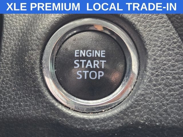 Used 2019 Toyota RAV4 XLE Premium FWD image 21
