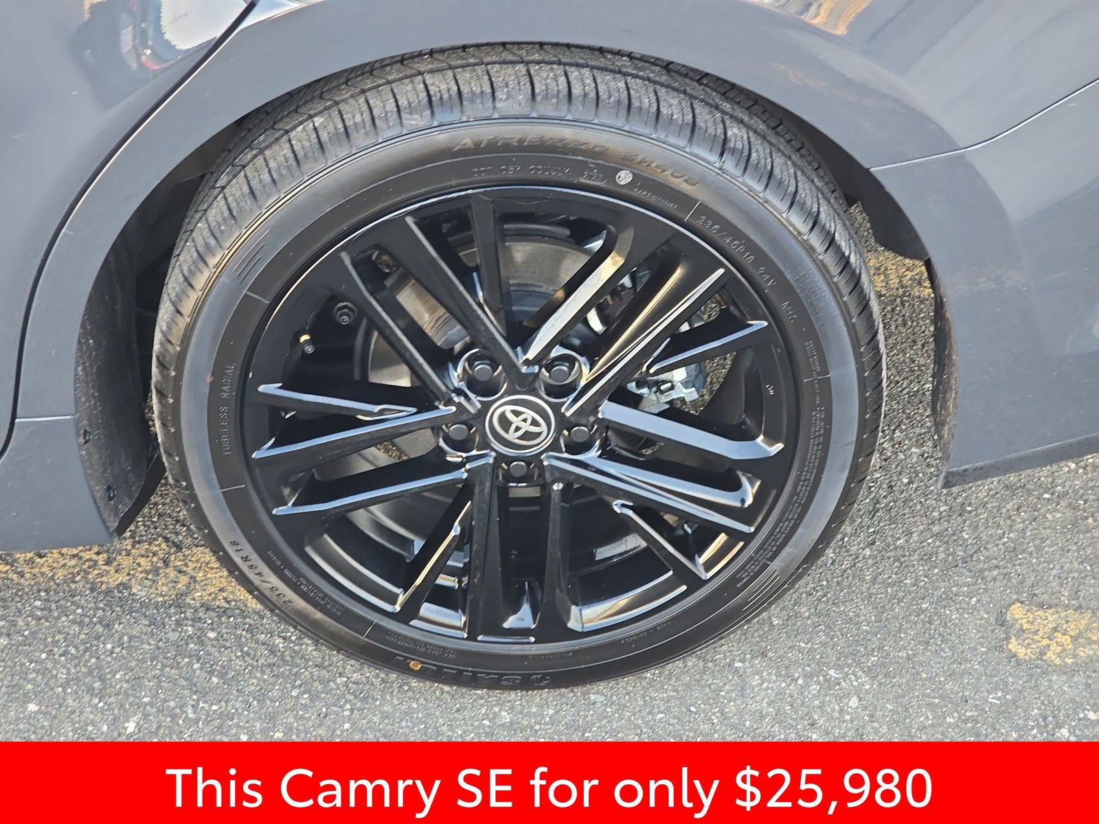Used 2025 Toyota Camry SE image 38