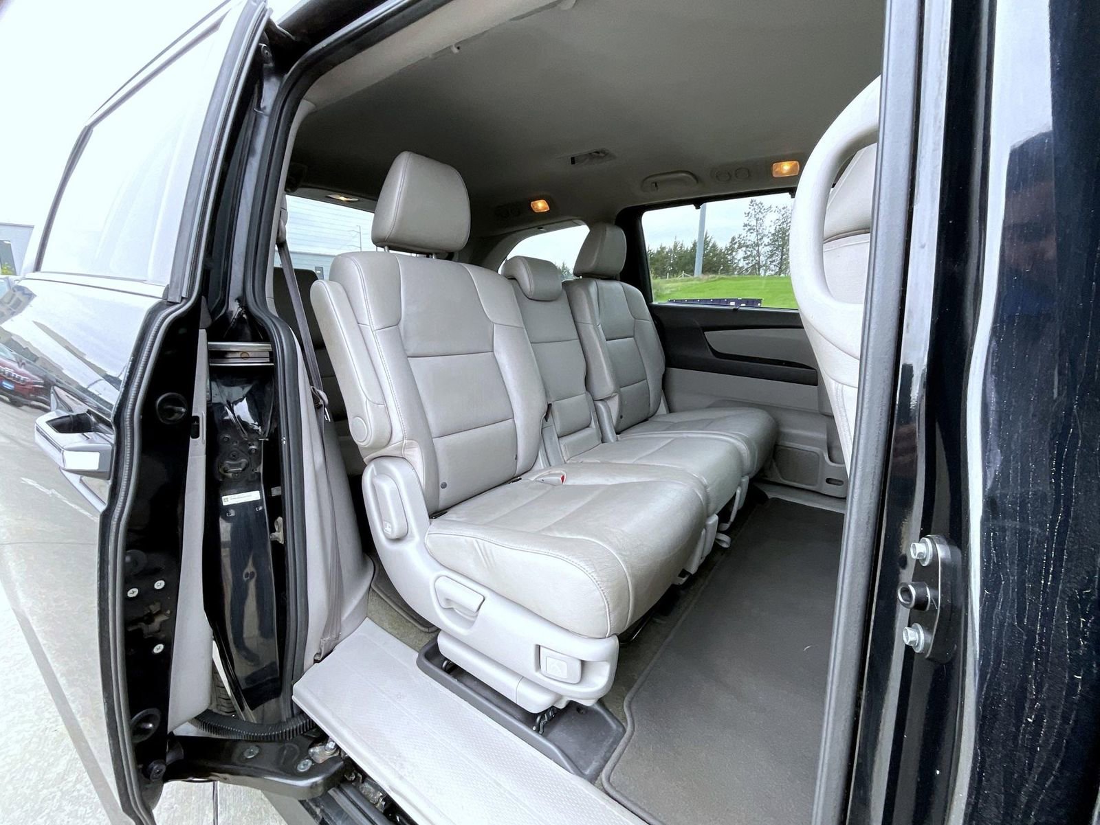 Used 2016 Honda Odyssey EX-L image 18